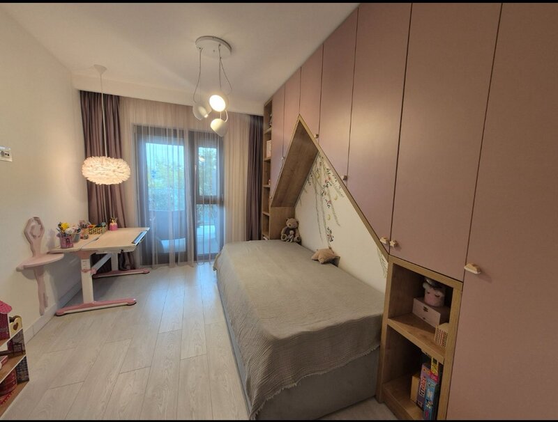 Expozitiei, Poligrafiei, Presei